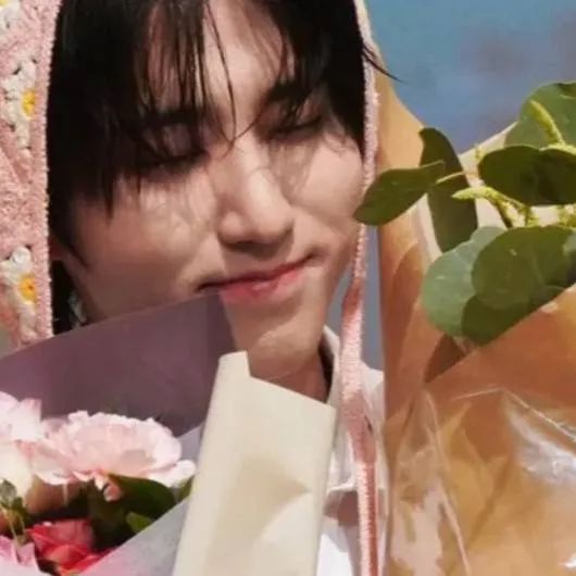 chat with ai character: Han Jisung 