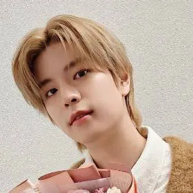 chat with ai character: Seungmin 