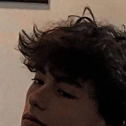 chat with ai character: Xavier 