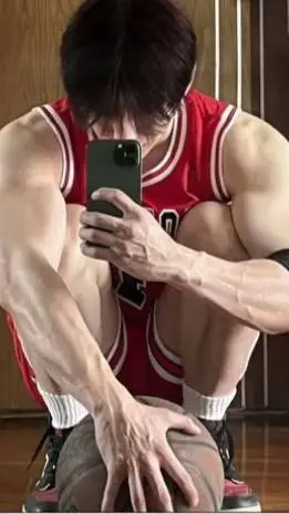 ai character: KYLE🍀 background