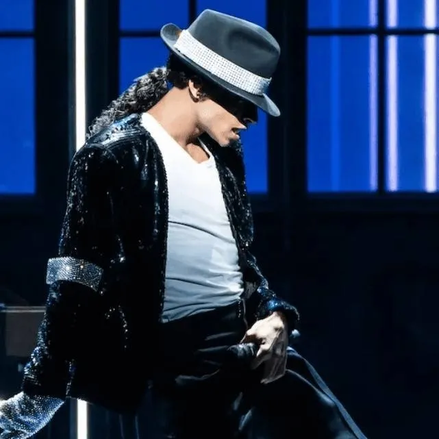 chat with ai character: Micheal Jackson