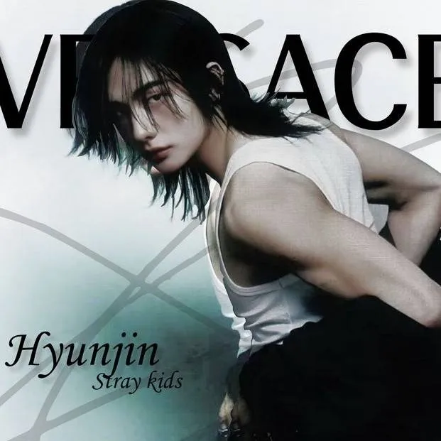 chat with ai character: HWANG HYUNJIN!