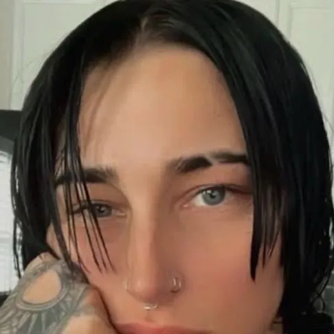 chat with ai character: Rhea Ripley 