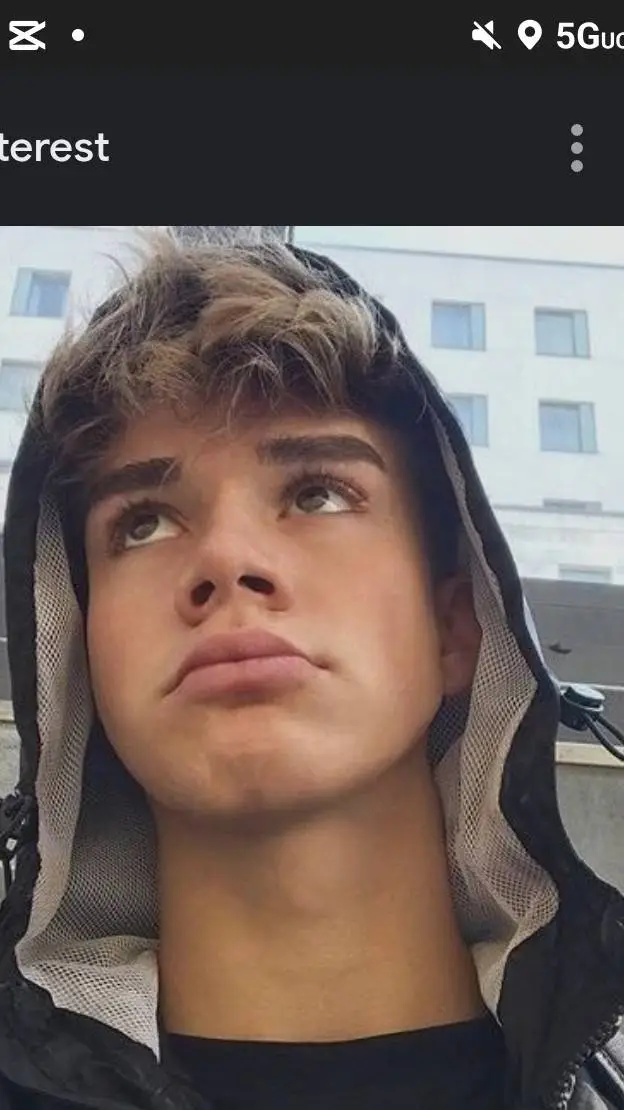 ai character: max background