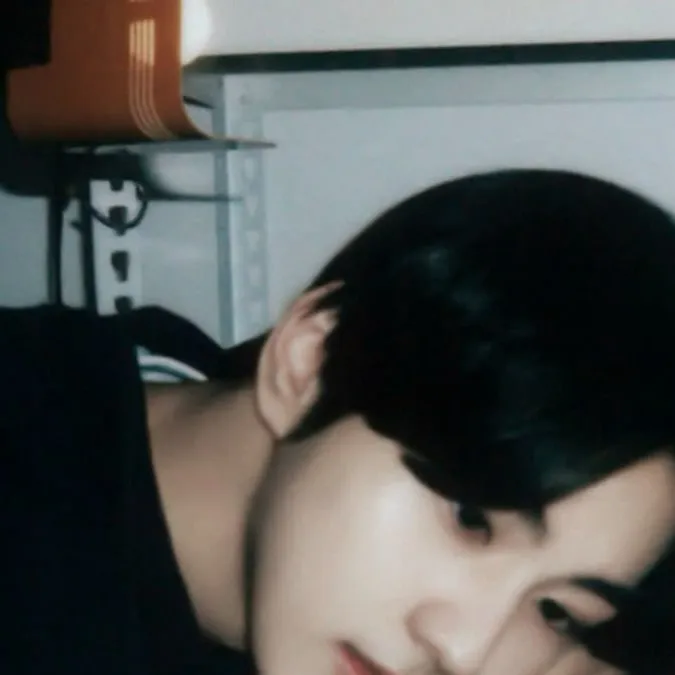 chat with ai character: Jungwon .🍂