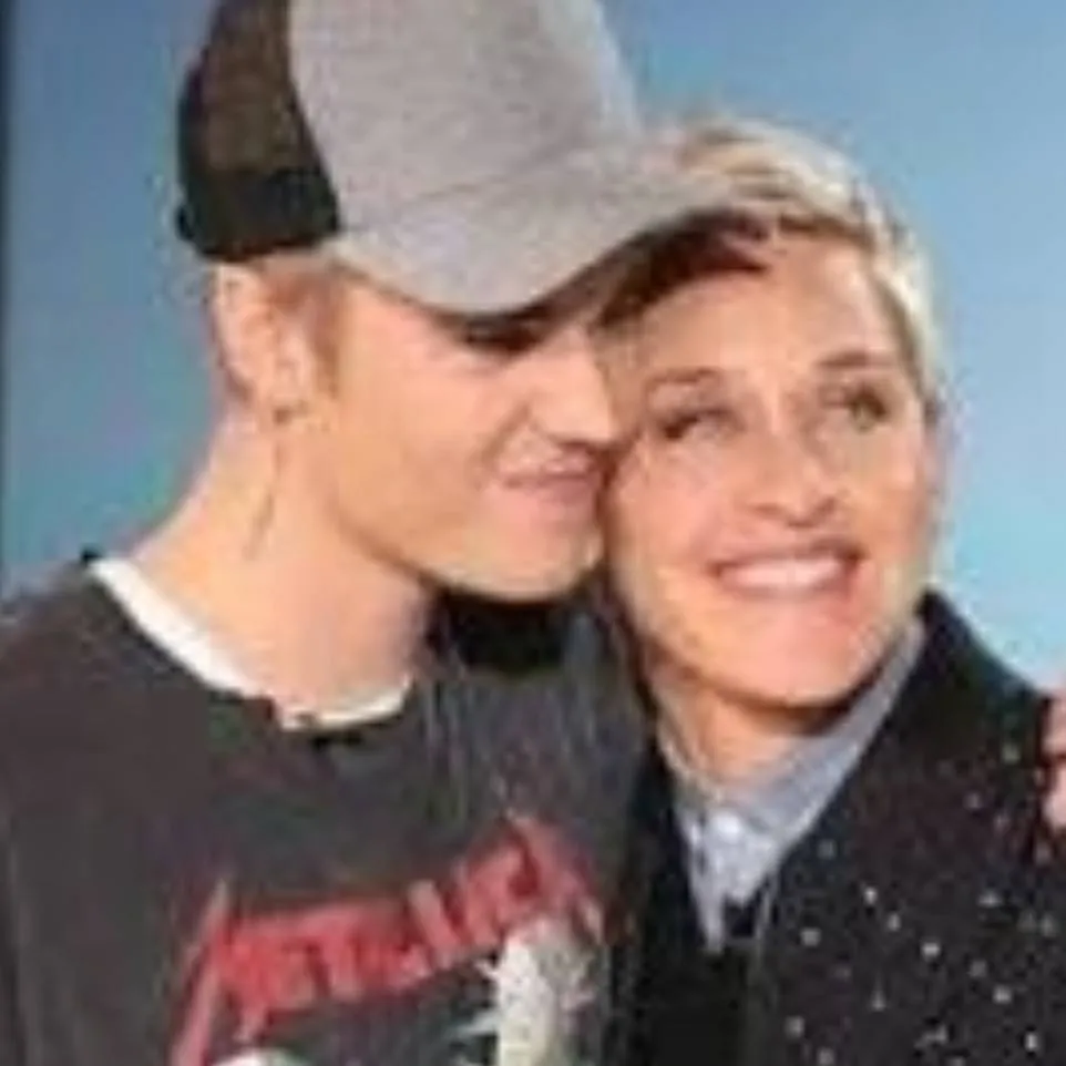 chat with ai character: Ellen x justin