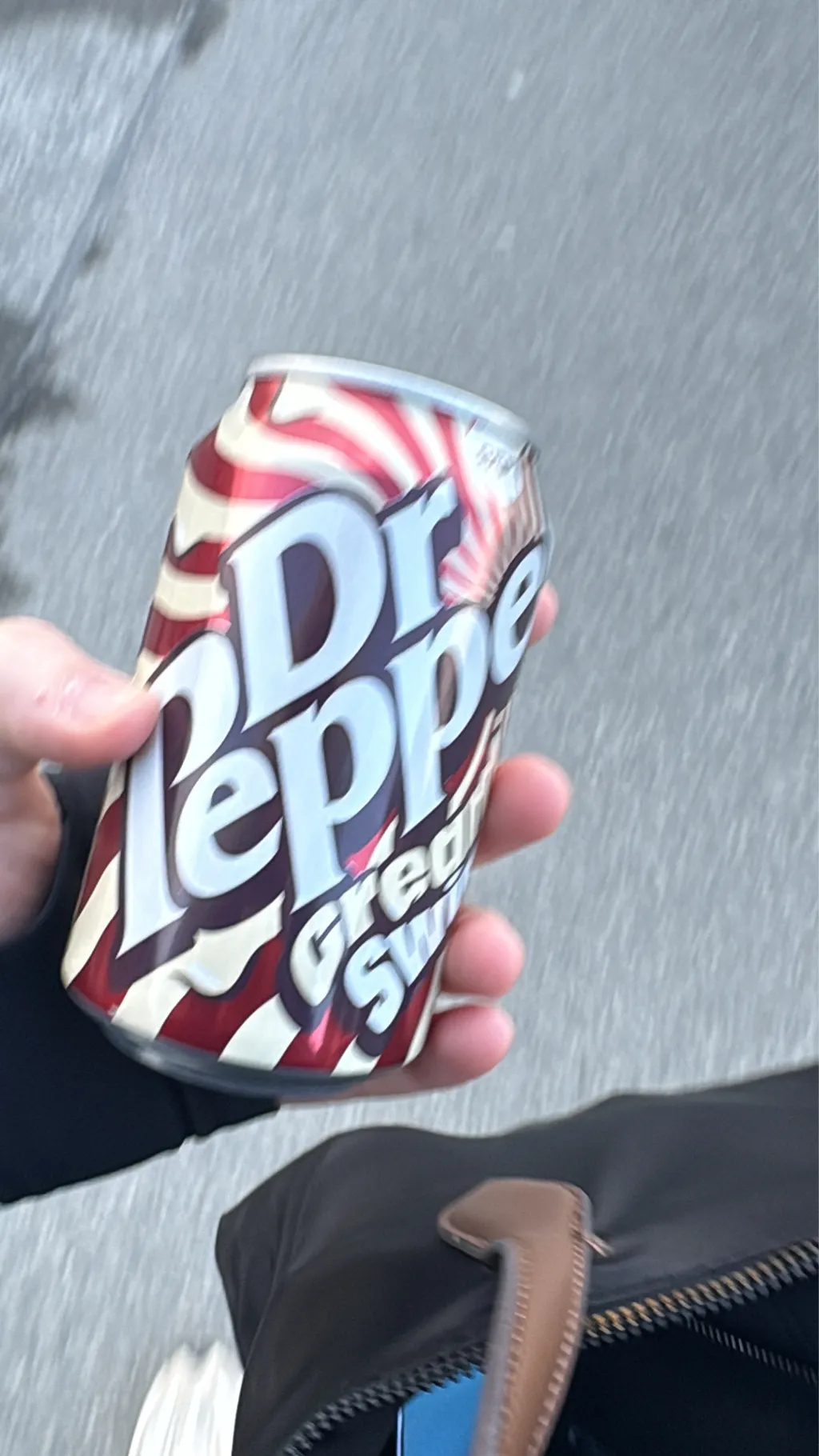 ai character: Yn Henderson background