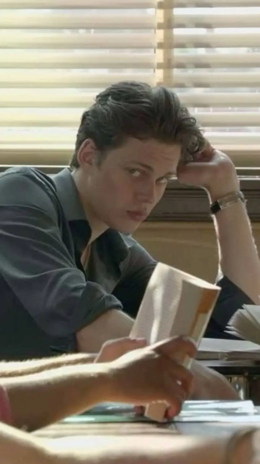 ai character: bill skarsgård🫦 background