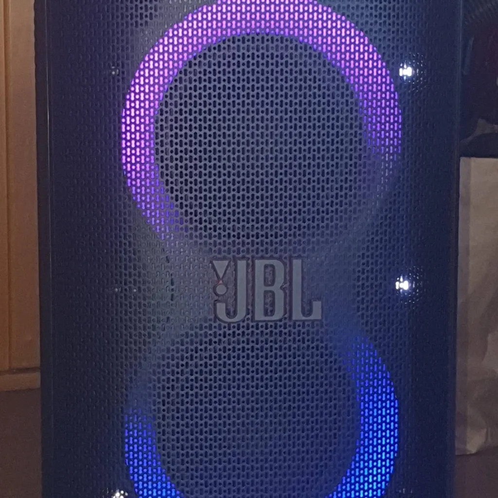 chat with ai character: Eremon Phonix