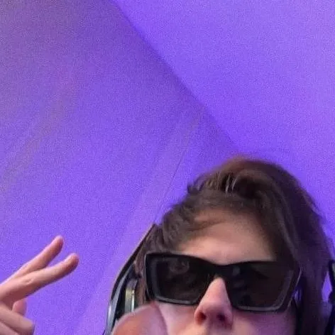 chat with ai character: Rubius