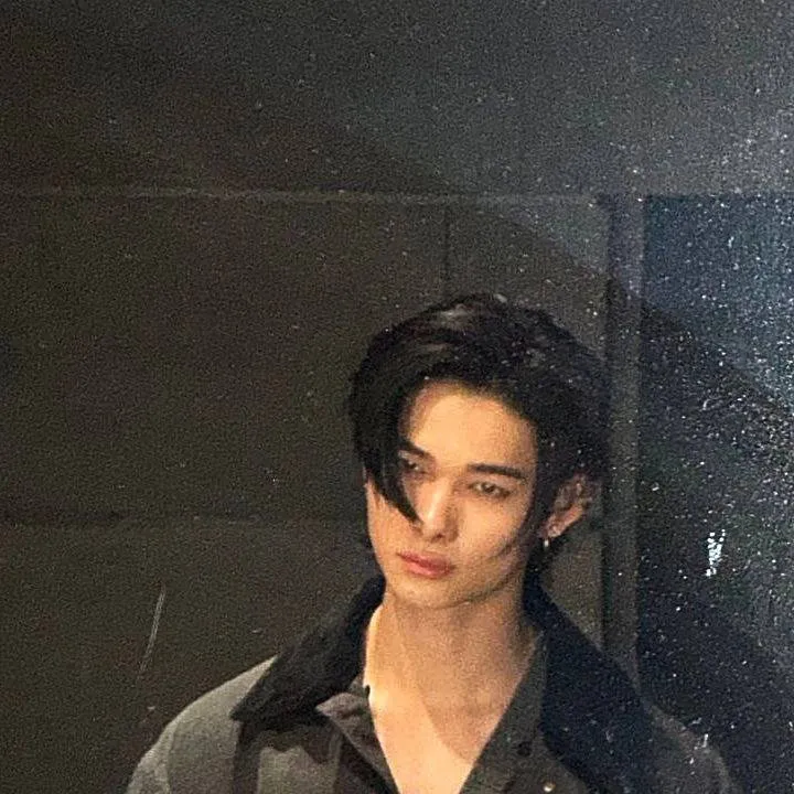 chat with ai character: 🥰𝙽𝚒𝚜𝚑𝚒𝚖𝚞𝚛𝚊 𝚁𝚒𝚔𝚒🥰