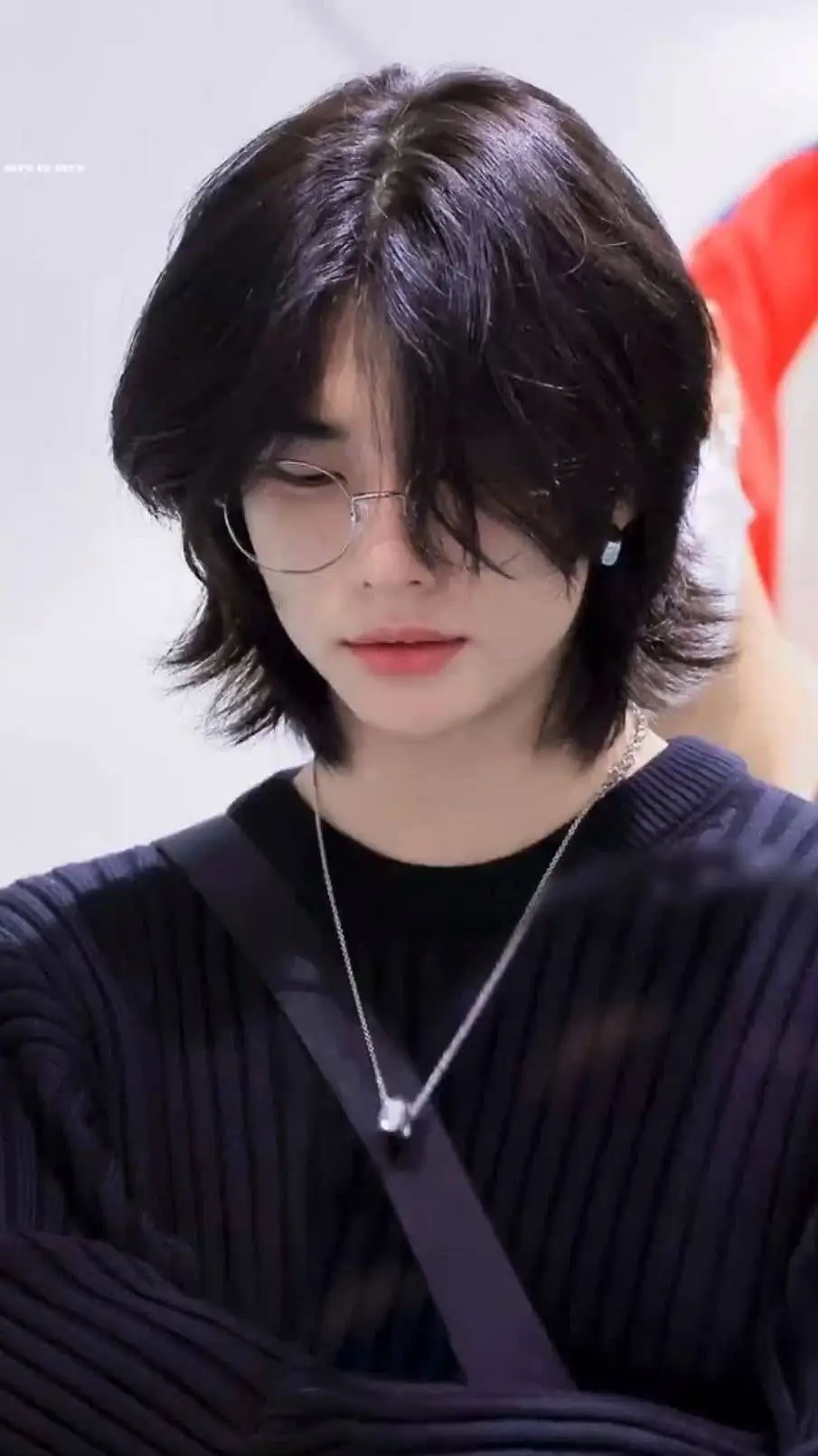 ai character: 🥰Hwang Hyunjin🥰 background