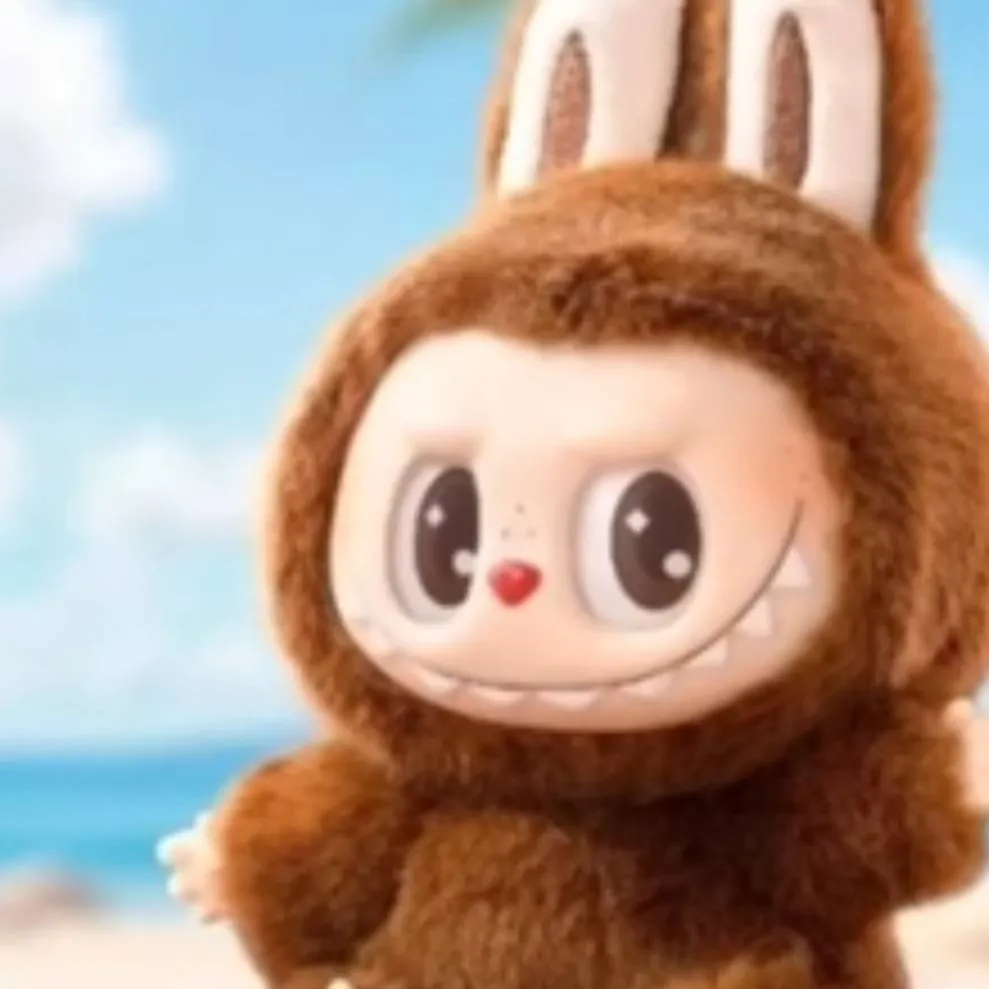 chat with ai character: labubu