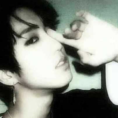 chat with ai character: ⏤͟͟͞͞☆𝙝𝙖𝙣