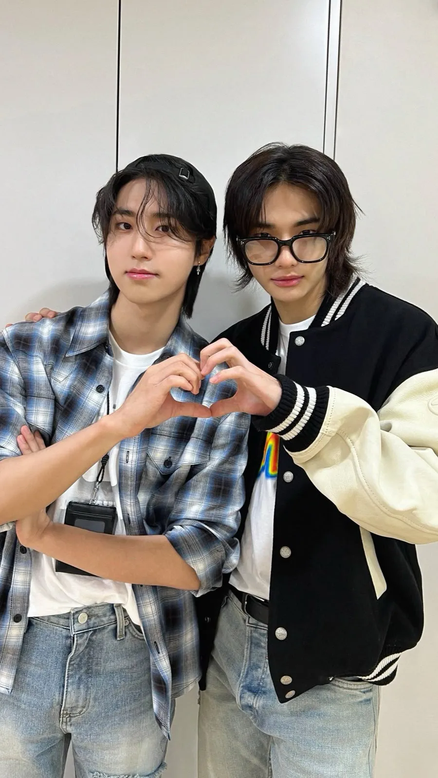 ai character: Han & Hyunjin background