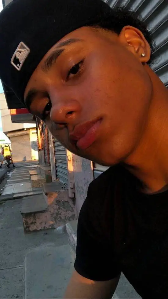 ai character: Axel  background