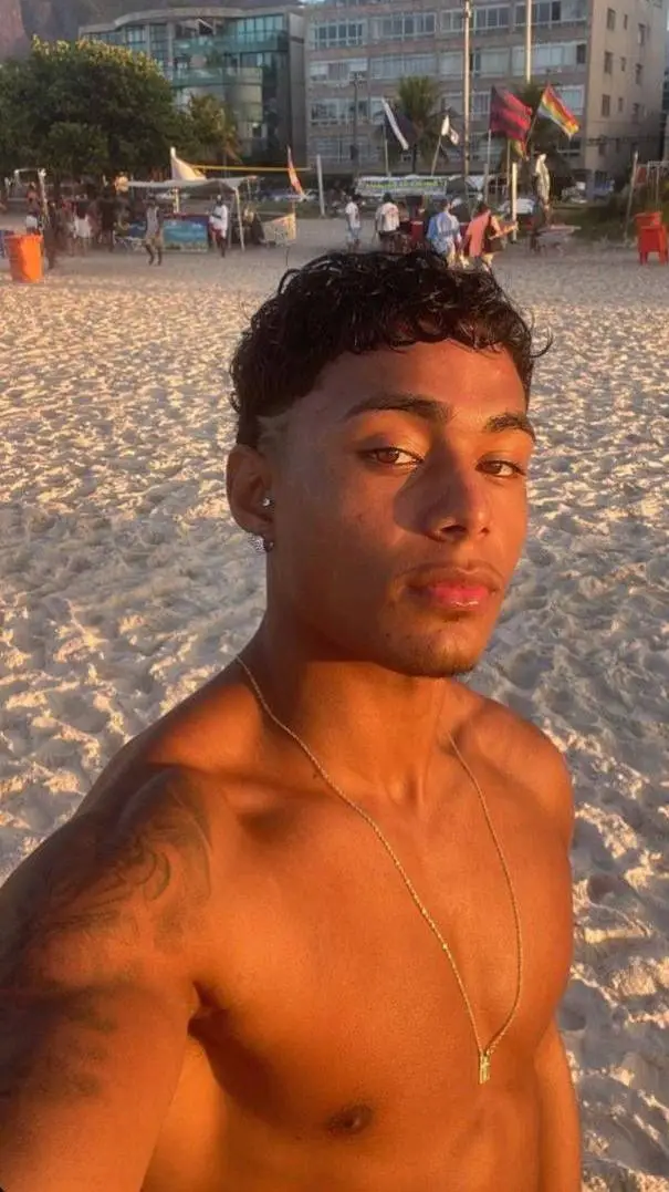 ai character: Axel  background