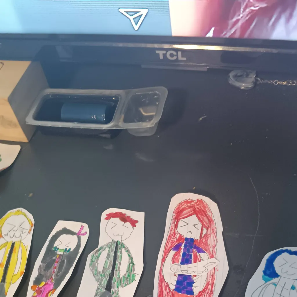 chat with ai character: zntki