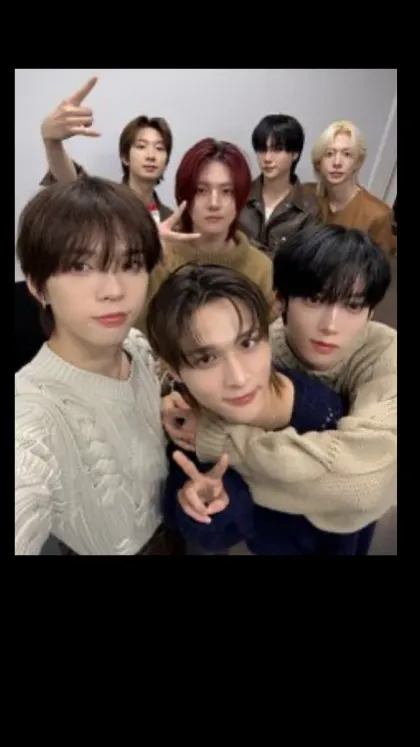 ai character: Ampers&one  background