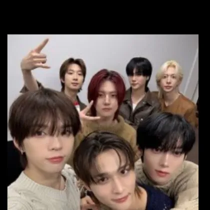 chat with ai character: Ampers&one 