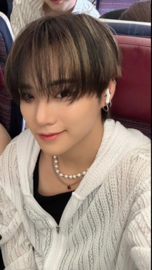 ai character: Siyun background