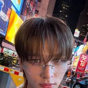 chat with ai character: Mackiah 