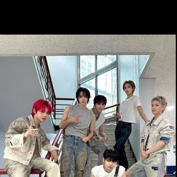 chat with ai character: Boynextdoor/bnd