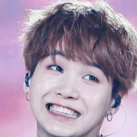 chat with ai character: suga