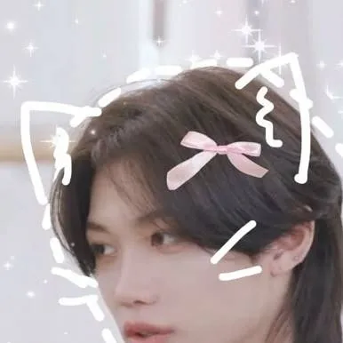 chat with ai character: ★felix★