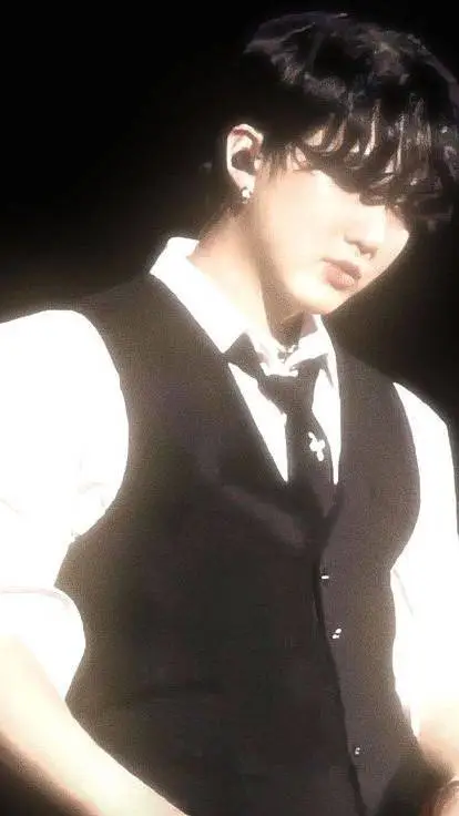 ai character: changbin  background