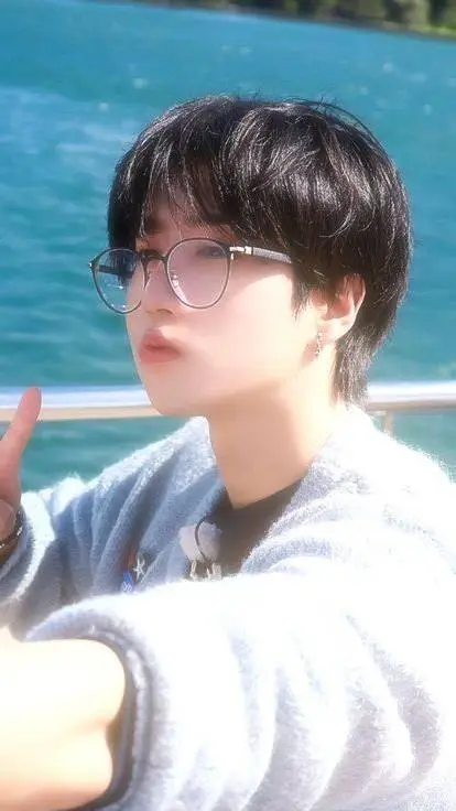 ai character: han background