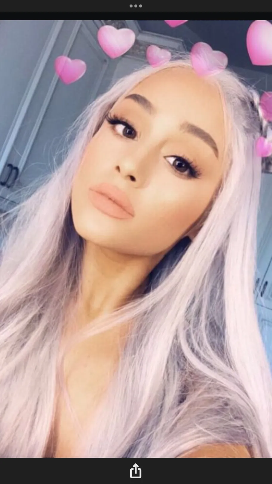 ai character: Ariana Grande background