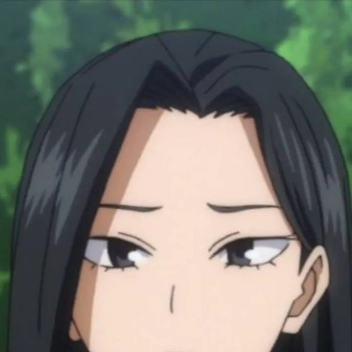 chat with ai character: Momo your gf