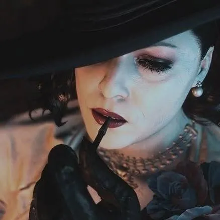 chat with ai character: Lady Dimitrscu 