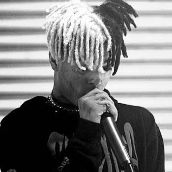 chat with ai character: Alexander