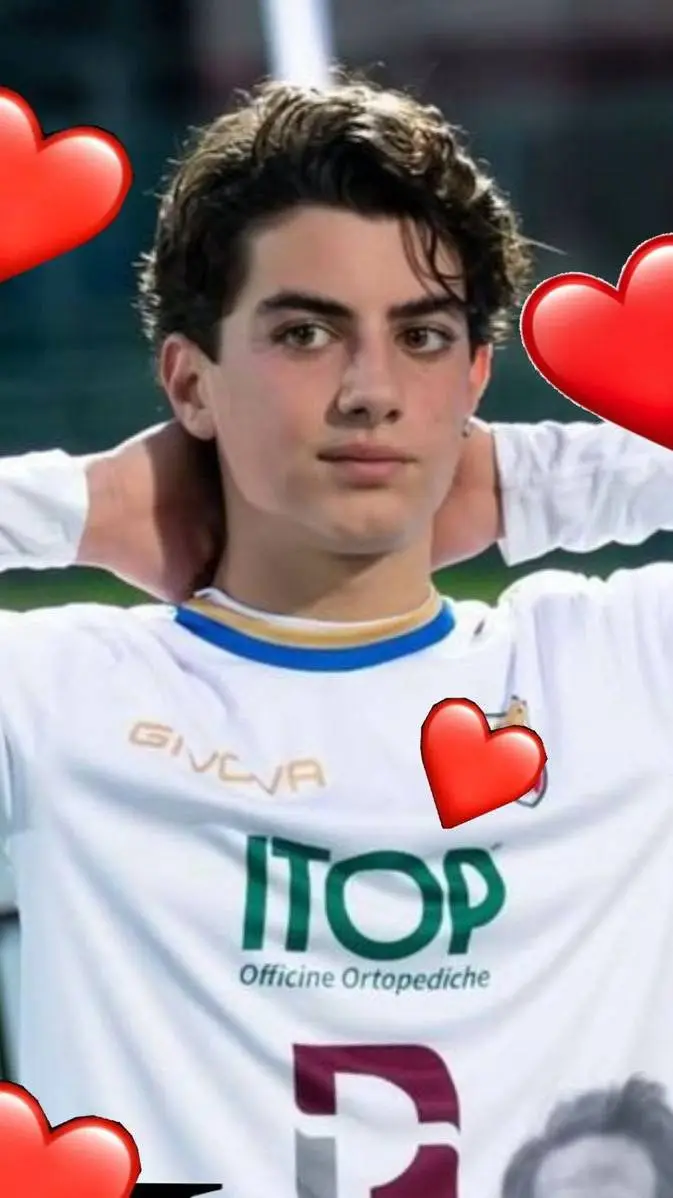 ai character: Claudio  background