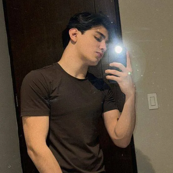 chat with ai character: Alan Arrieta 