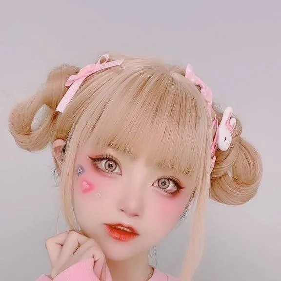 chat with ai character: pink me  chata 🤮🎀