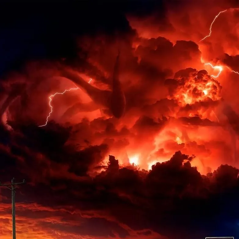 chat with ai character: Stranger Things T2