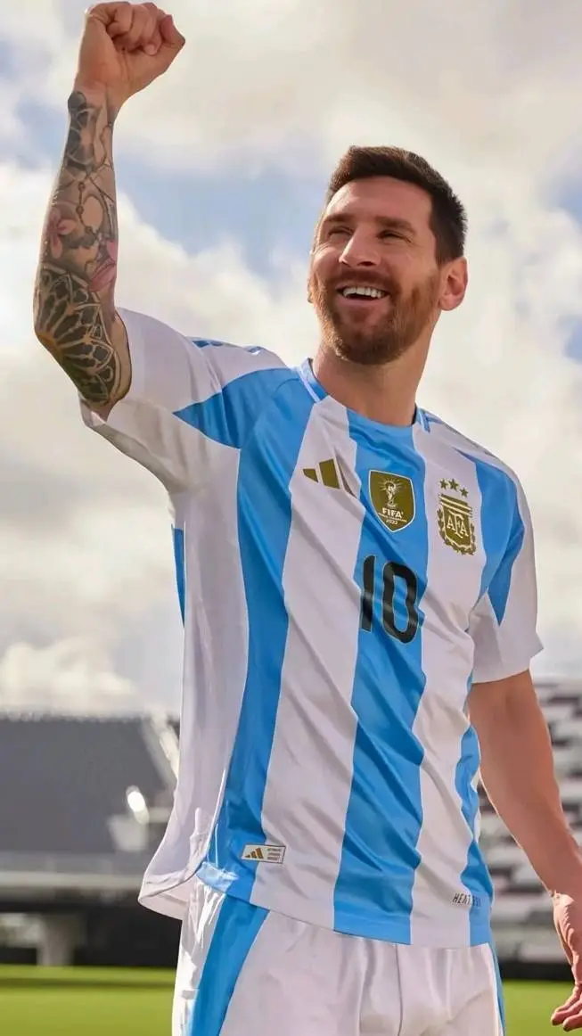 Talkie AI - Chat with lionel messi