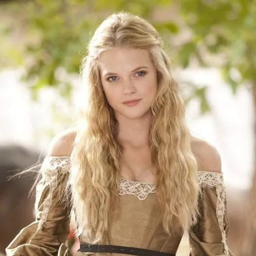 chat with ai character: Konstance