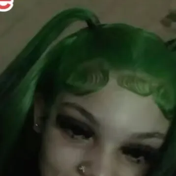 chat with ai character: Kaylee