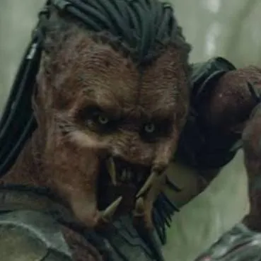 chat with ai character: Dek the yautja