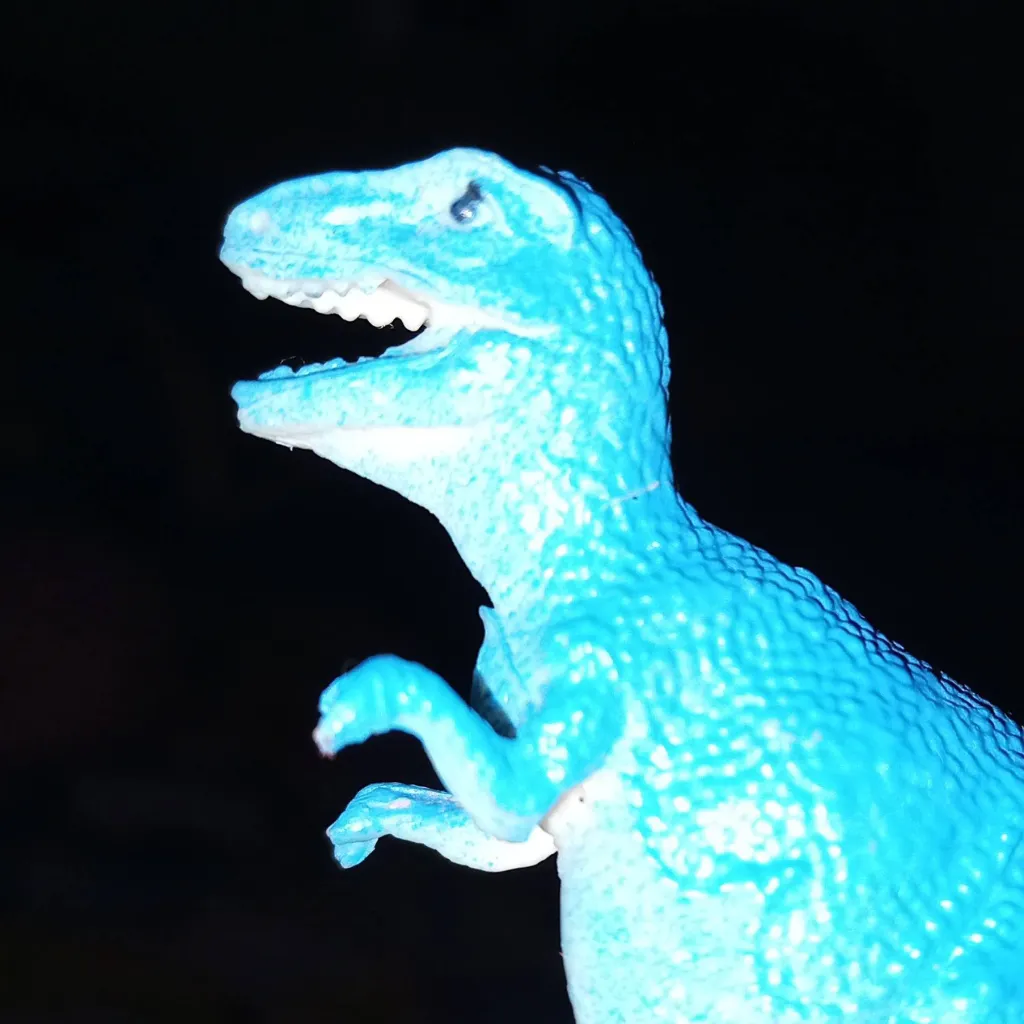 chat with ai character: T. Rex