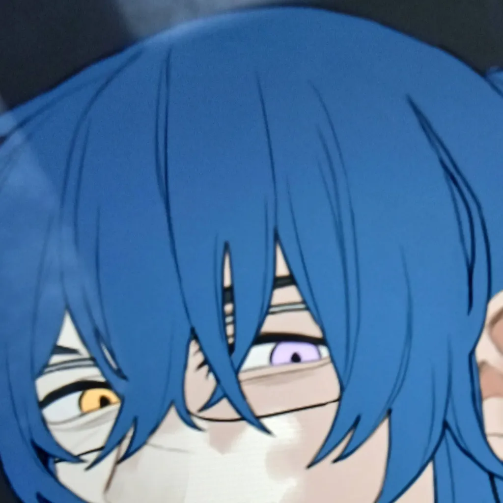 chat with ai character: Riley Morrow