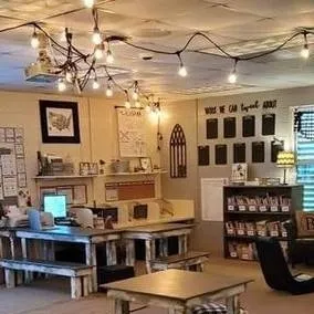 chat with ai character: Classroom (good) 