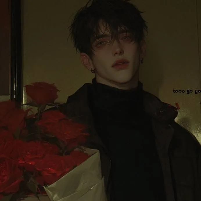 chat with ai character: Николас