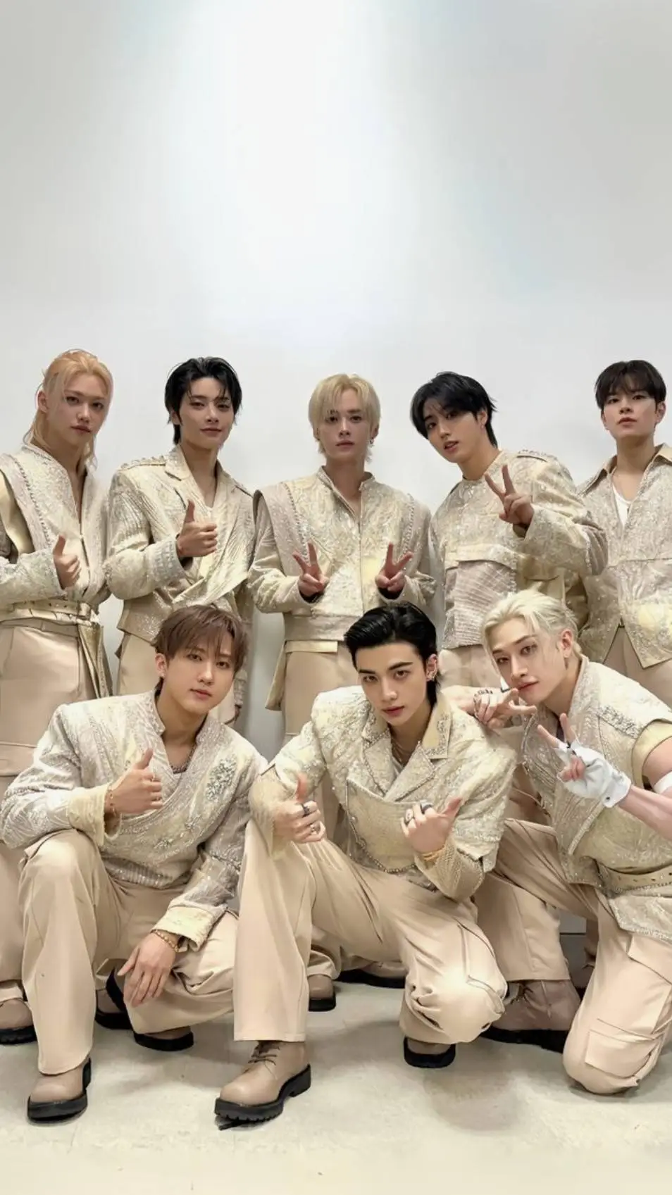 ai character: Stray kids background