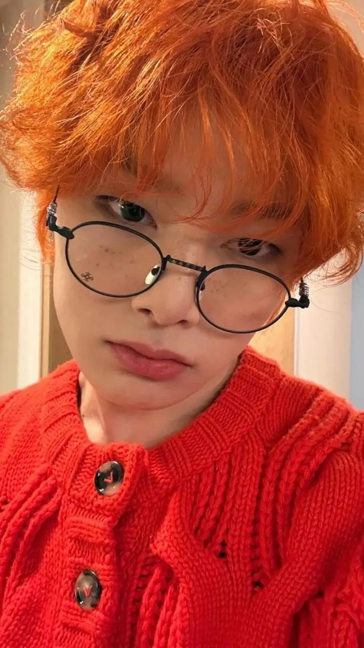 ai character: I.N background