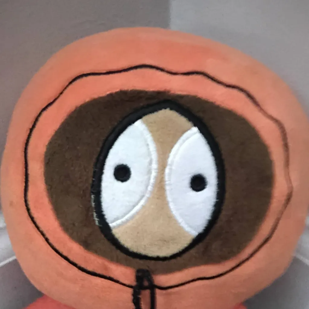chat with ai character: Kenny plush 